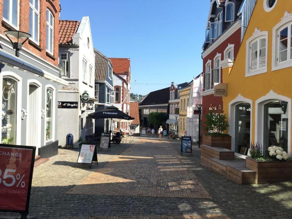 Hotel Vin & Gastro Aabenraa Buitenkant foto
